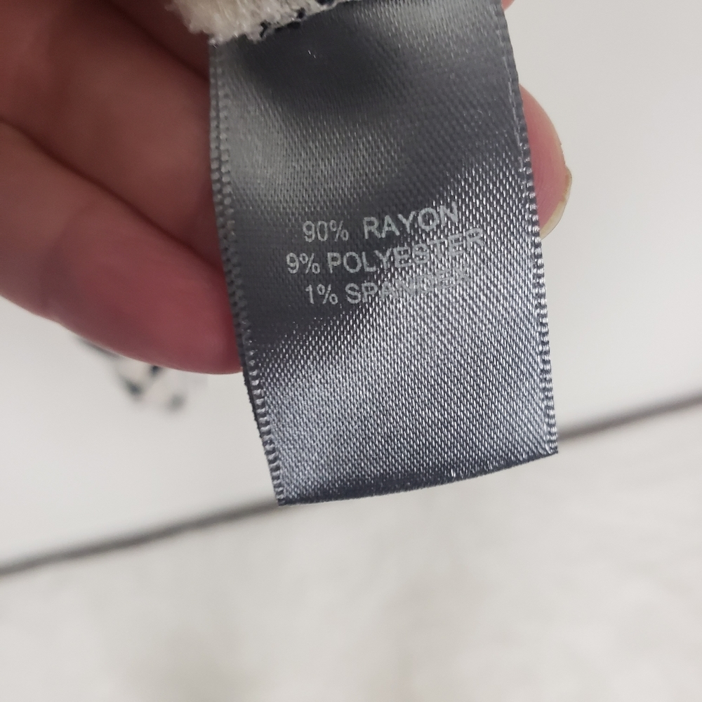 MARLED STRIPE TOP Button Detail - Picture 7 of 7